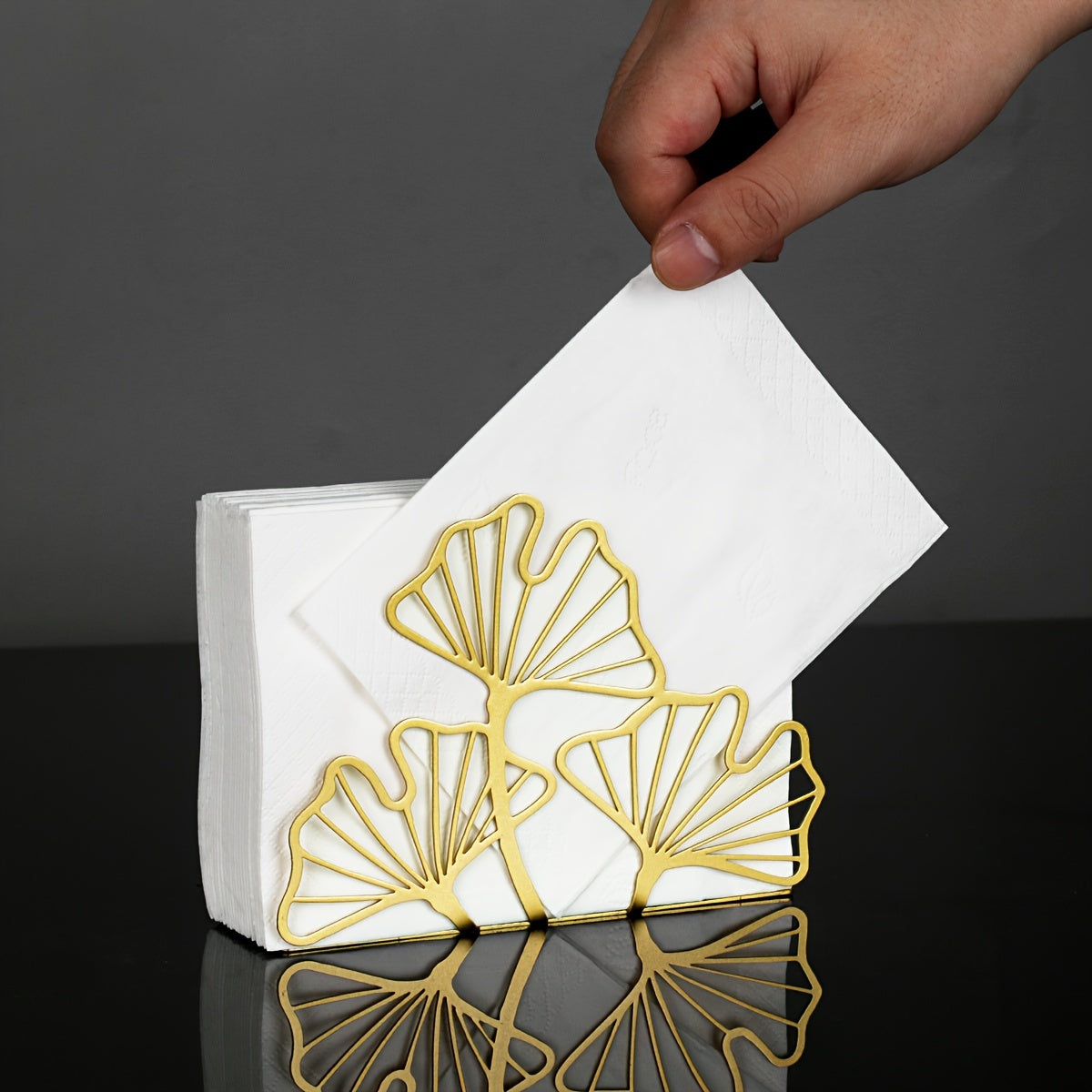 Metal Ginkgo Leaf Napkin Holder - DECO