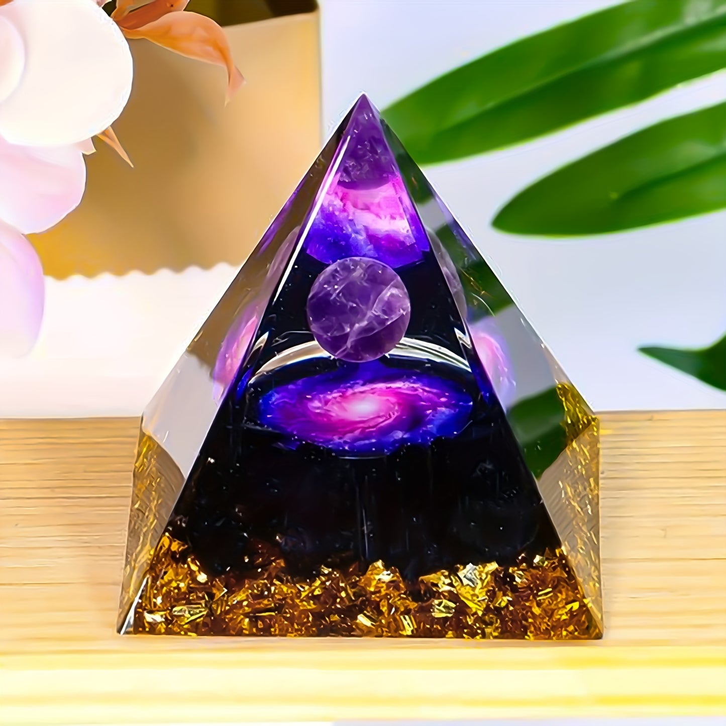 Amethyst Energy Pyramid - DECO