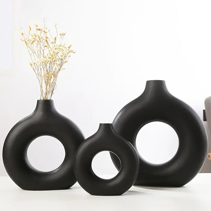 Elegant O-Shaped Vases - DECO