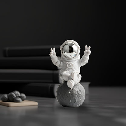 Astronaut Figurine Resin Decor - DECO